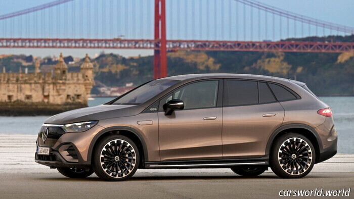 Mercedes taglia i prezzi fino a 50.000 dollari mentre le scorte di veicoli elettrici aumentano | Carscoops